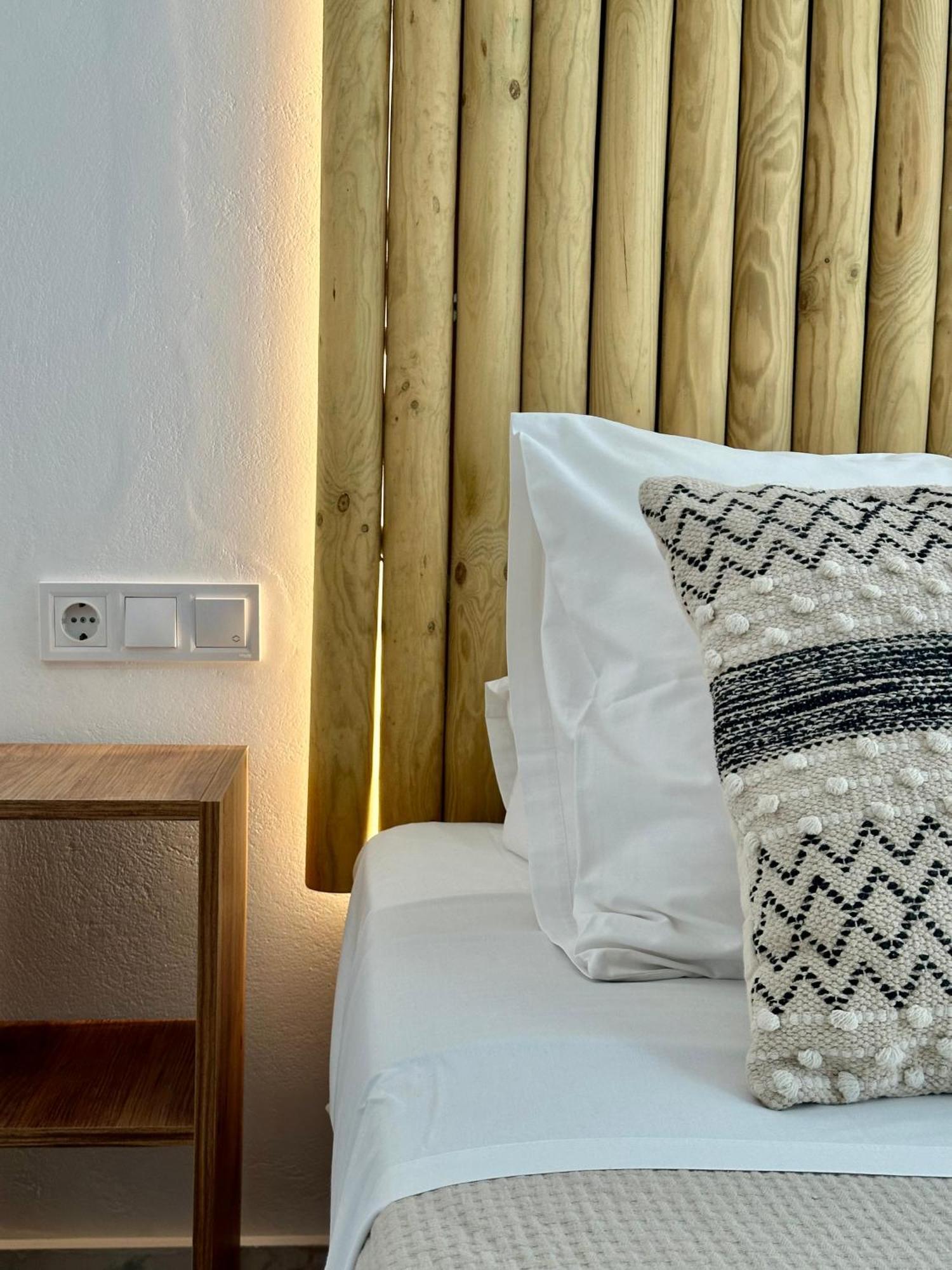 Athina Rooms - Lounge Apartments Parikia  Exterior photo